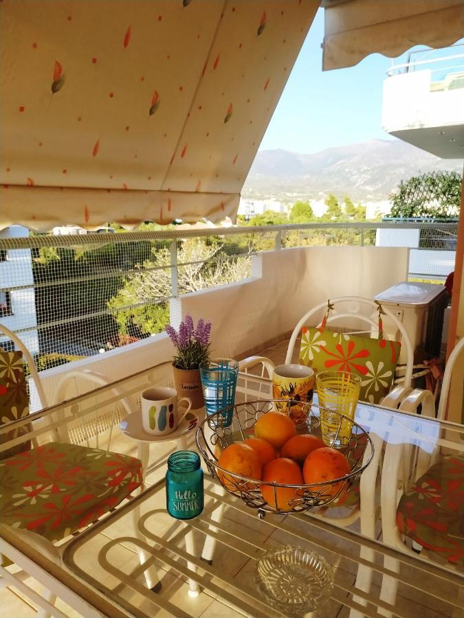 Thalia Apartment In Kalamata, 15' Walk From The City Center And The Beach Εξωτερικό φωτογραφία