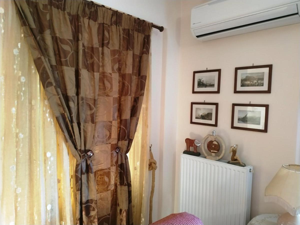 Thalia Apartment In Kalamata, 15' Walk From The City Center And The Beach Εξωτερικό φωτογραφία