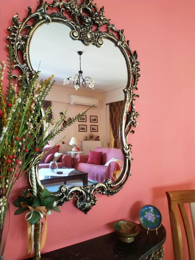 Thalia Apartment In Kalamata, 15' Walk From The City Center And The Beach Εξωτερικό φωτογραφία